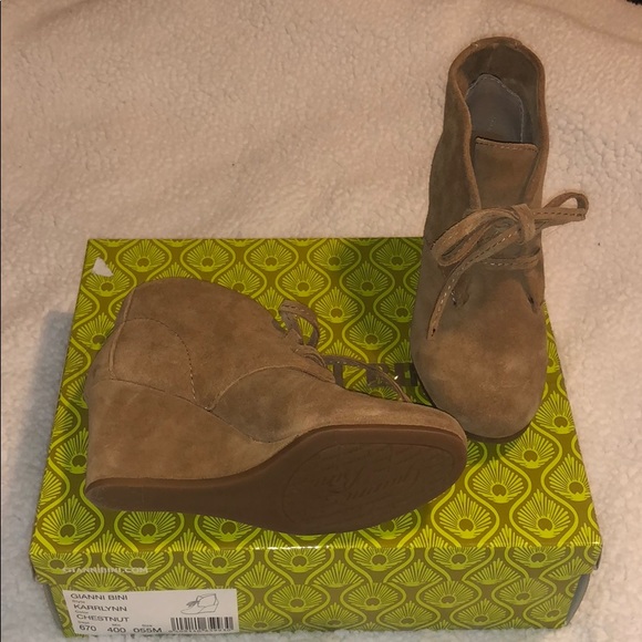 Gianni Bini Booties - Picture 4 of 5